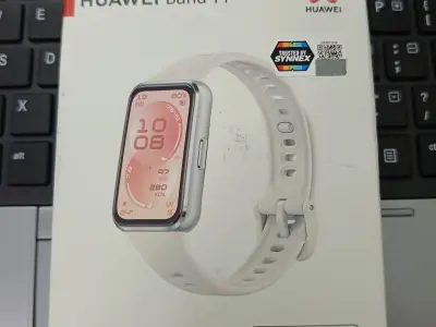 Huawei band 11 white color Aluminium