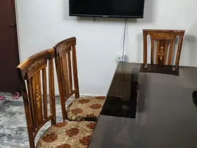 Wood dining table with heavy glass - photo 3